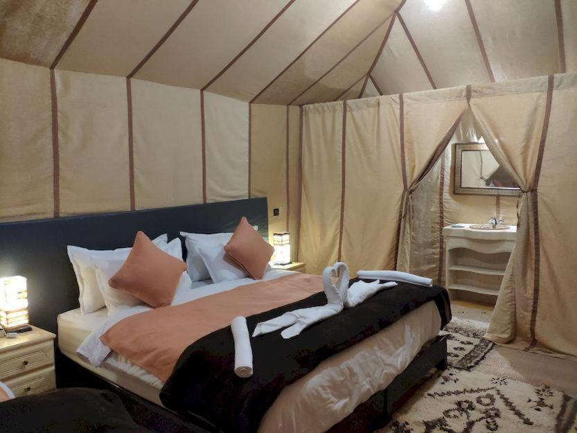 Blue Sky Luxury Camp 호텔 메르주가 외부 사진